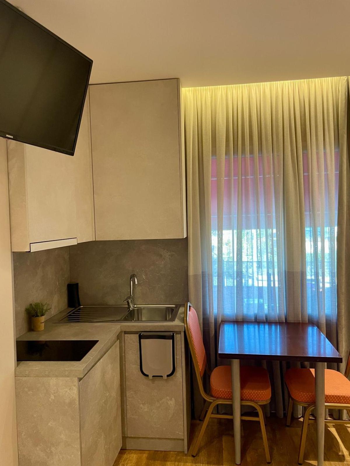 Nest&Rest Apartments Tirana Buitenkant foto