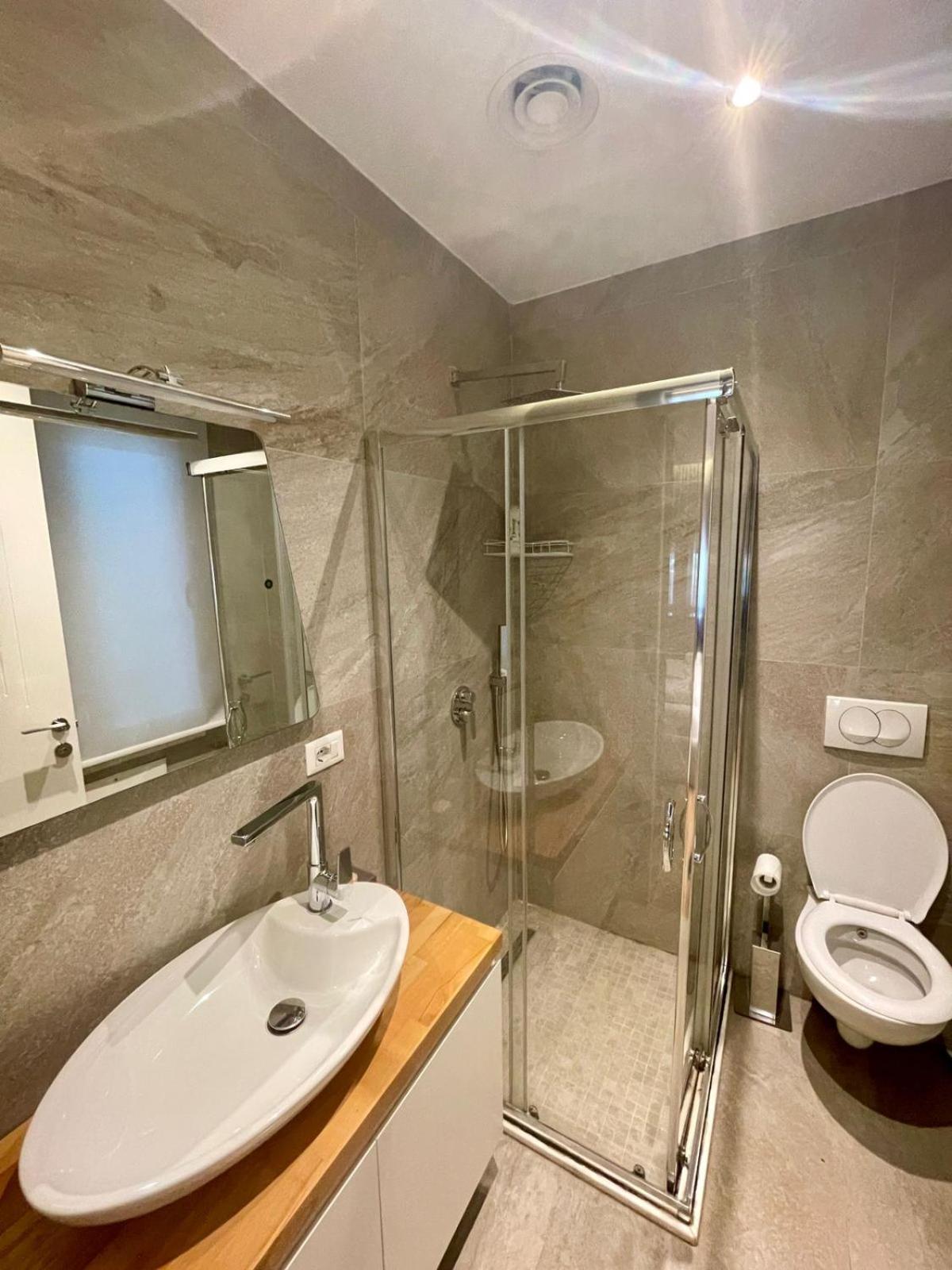Nest&Rest Apartments Tirana Buitenkant foto