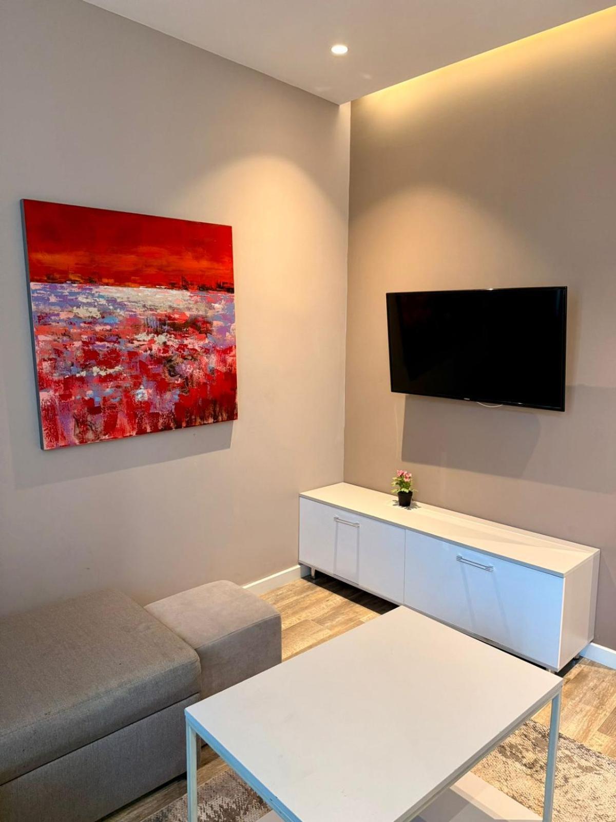 Nest&Rest Apartments Tirana Buitenkant foto