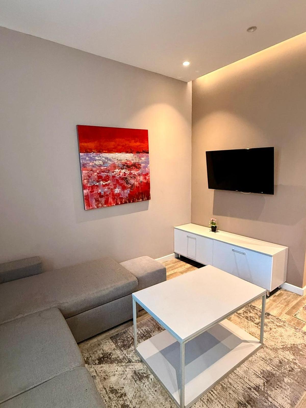 Nest&Rest Apartments Tirana Buitenkant foto