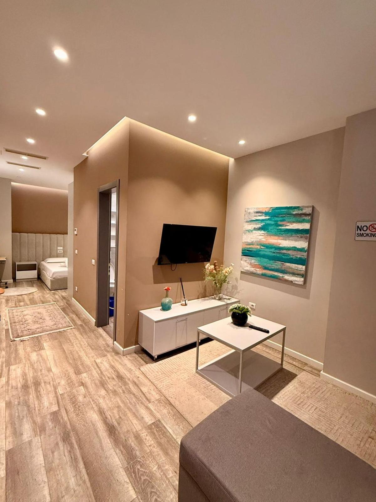 Nest&Rest Apartments Tirana Buitenkant foto