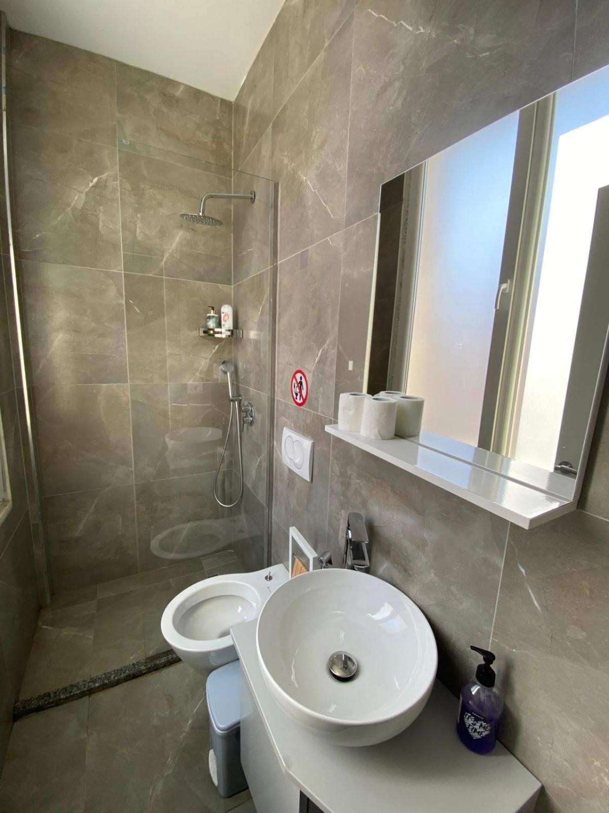 Nest&Rest Apartments Tirana Buitenkant foto