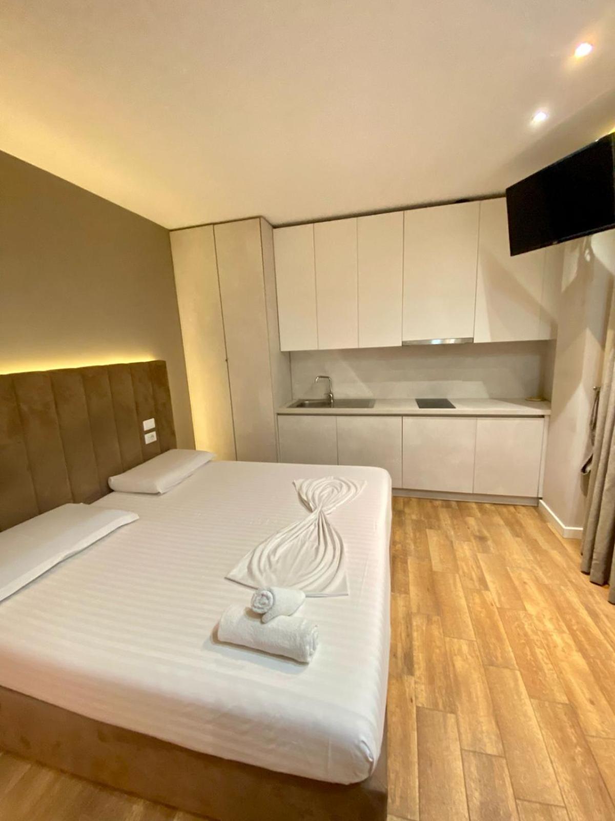 Nest&Rest Apartments Tirana Buitenkant foto